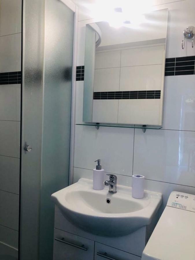 Apartman Nekic Cres Exteriör bild